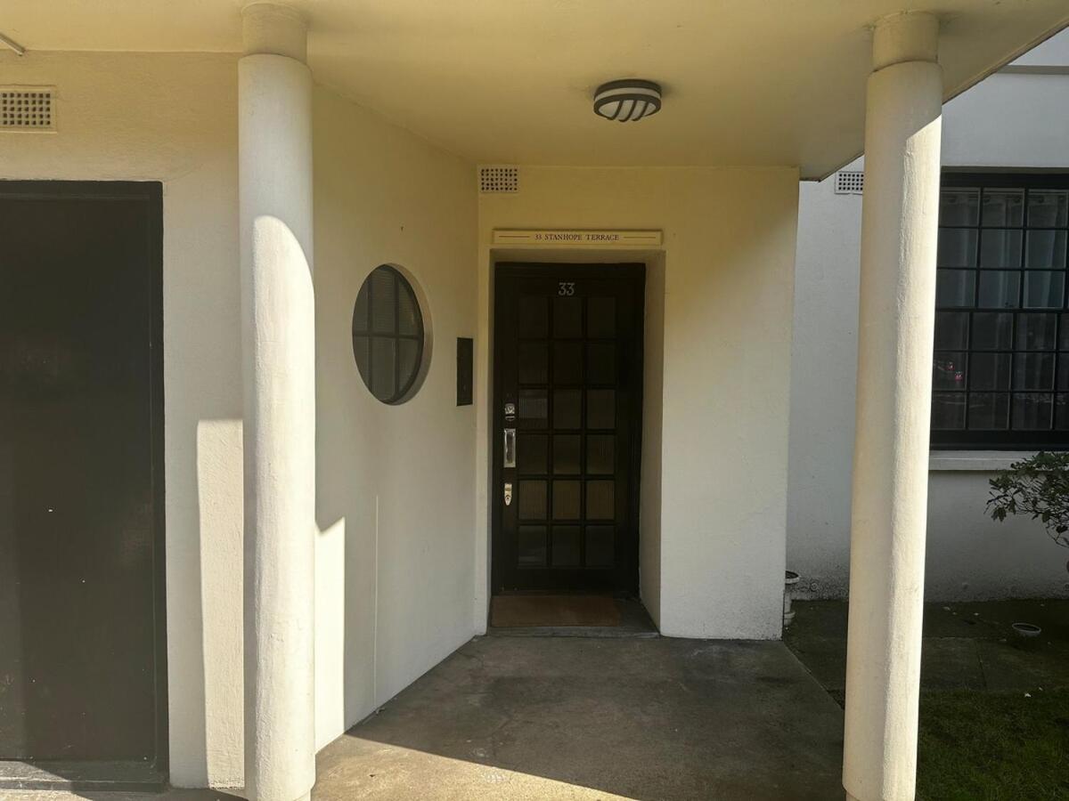Stunning Two Bedrooms * London
